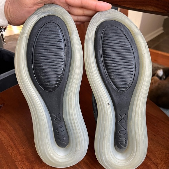 Nike Gray Air Max 720 Women’s Sneakers Shoes - Picture 7 of 12